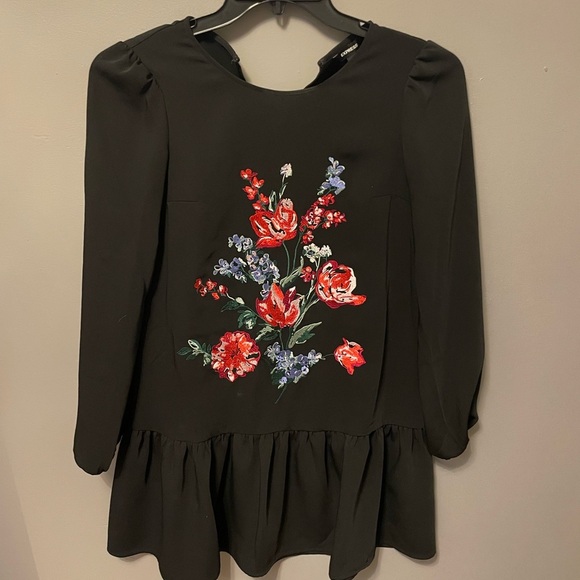 Dress - Picture 3 of 6